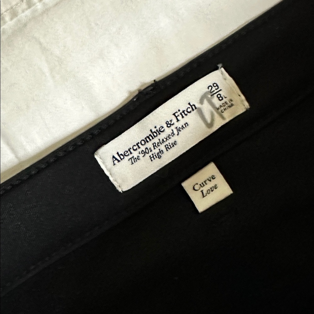 Abercrombie & Fitch Curve Love High Rise ‘90s Relaxed Jean Size 29 - Picture 5 of 12